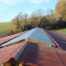 Bâtiment agricole, faitage éclairant Gaec du Viaduc